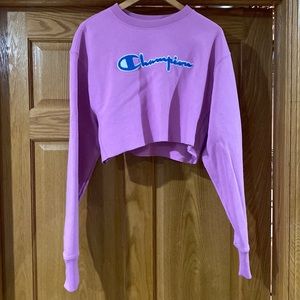 Women’s pink Champion crop sweatshirt